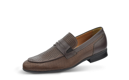 Men's shoes with perforation снимка