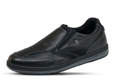 Men's casual shoes in black with ribbing