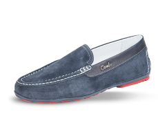 Lightweight men's moccasins with sole foot and metal logo