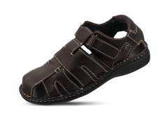 Men's sandals in brown color