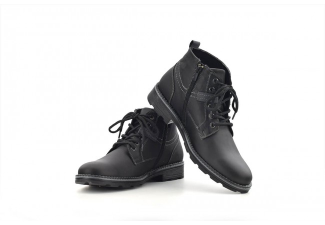 Men's boots made of black leather 360° Image